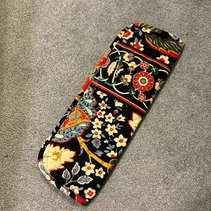 Vera Bradley curling ion / straightener cover